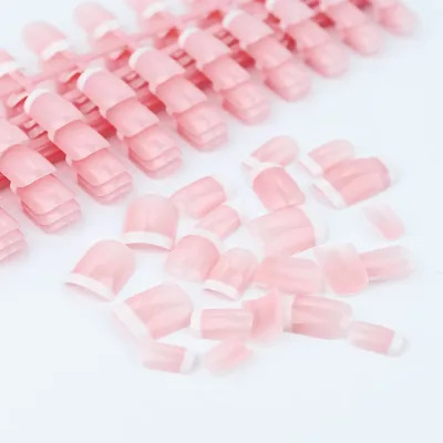 Faux ongles roses courts carrés, 24 pièces – image 3